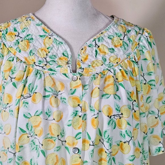 Vintage Women's Nightgown Lemons pleats on shoulder size S / M - Picture 10 of 11